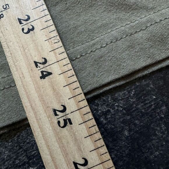 Huk Short Sleeve T-Shirt Classic Logo Performance Fishing Size Small USA Strong - Picture 7 of 10